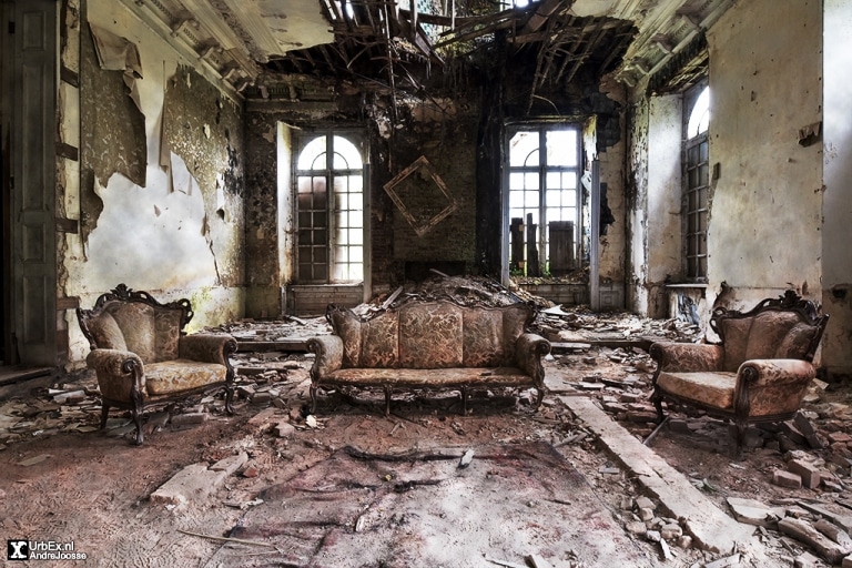 Chateau Vyle or Chateau Congo - Abandoned and Lost Places