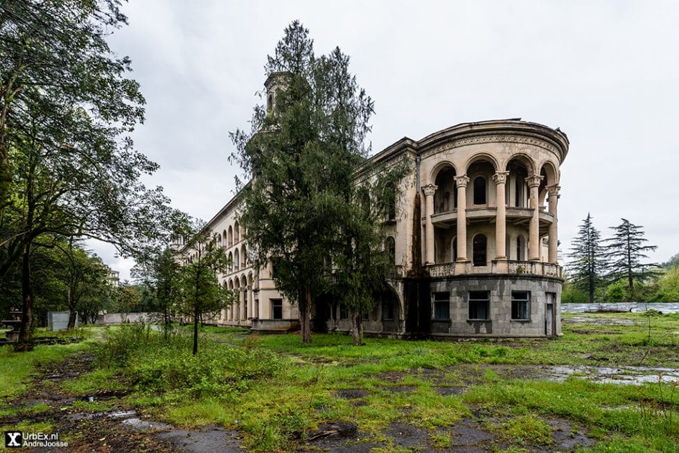 Sanatorium Iveria Tskaltubo - Abandoned and Lost Places